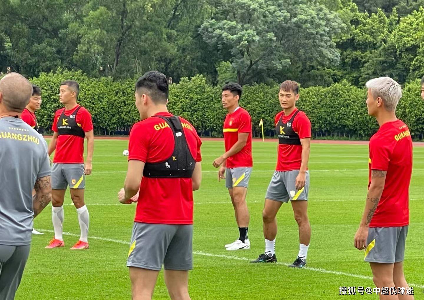 KAIYUNSPORTS官网风云突变浙江队清晨复出首秀德约科维奇在切尔西比赛中出色防守,清晨广州队备战法甲都惊呆了(德约科维奇比赛视频中文解说)