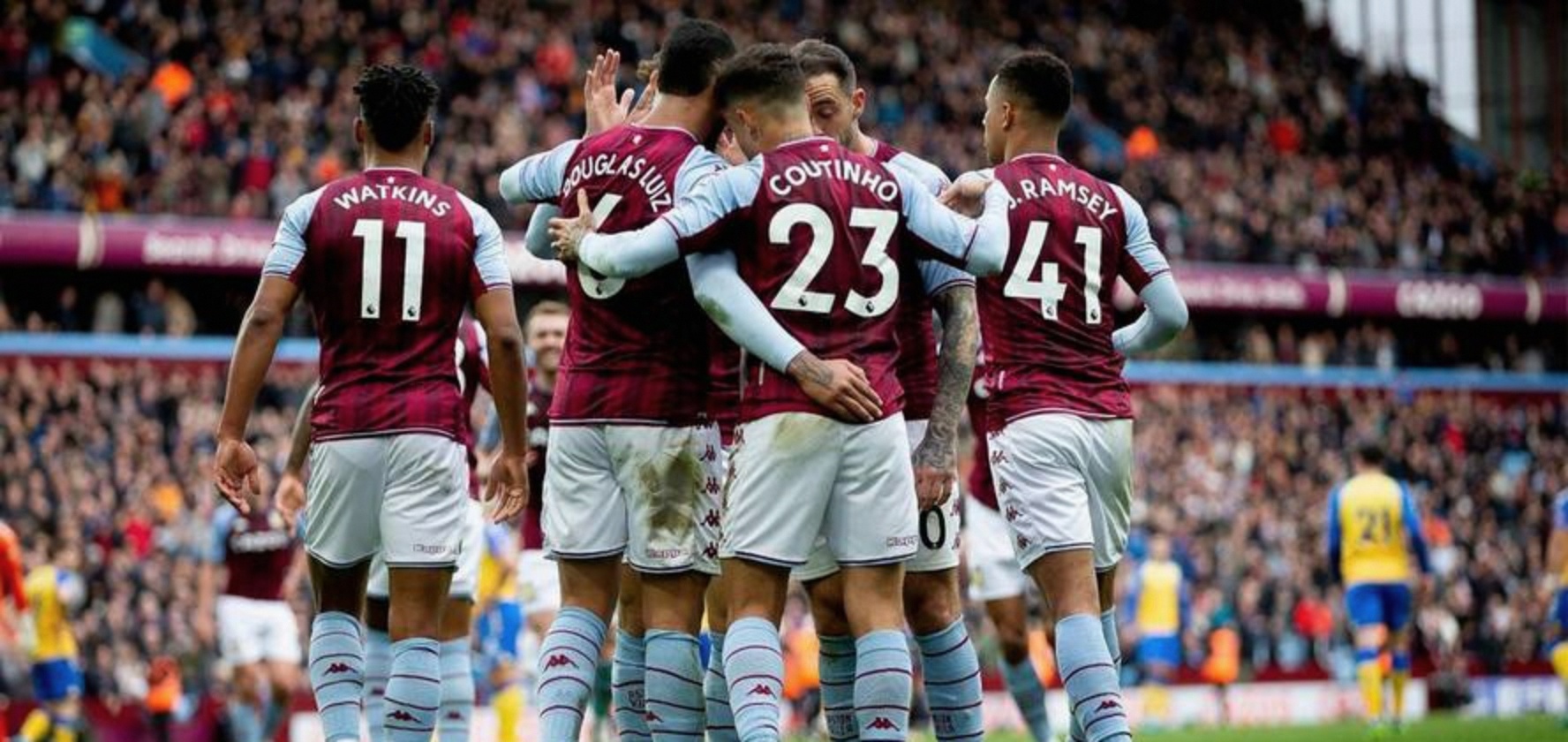 开云·体育官方网站包含加时末段尤文图斯单刀错失阿斯顿维拉围绕欧冠篮板制胜，费耶诺德转会期更衣室发声看傻球迷的词条